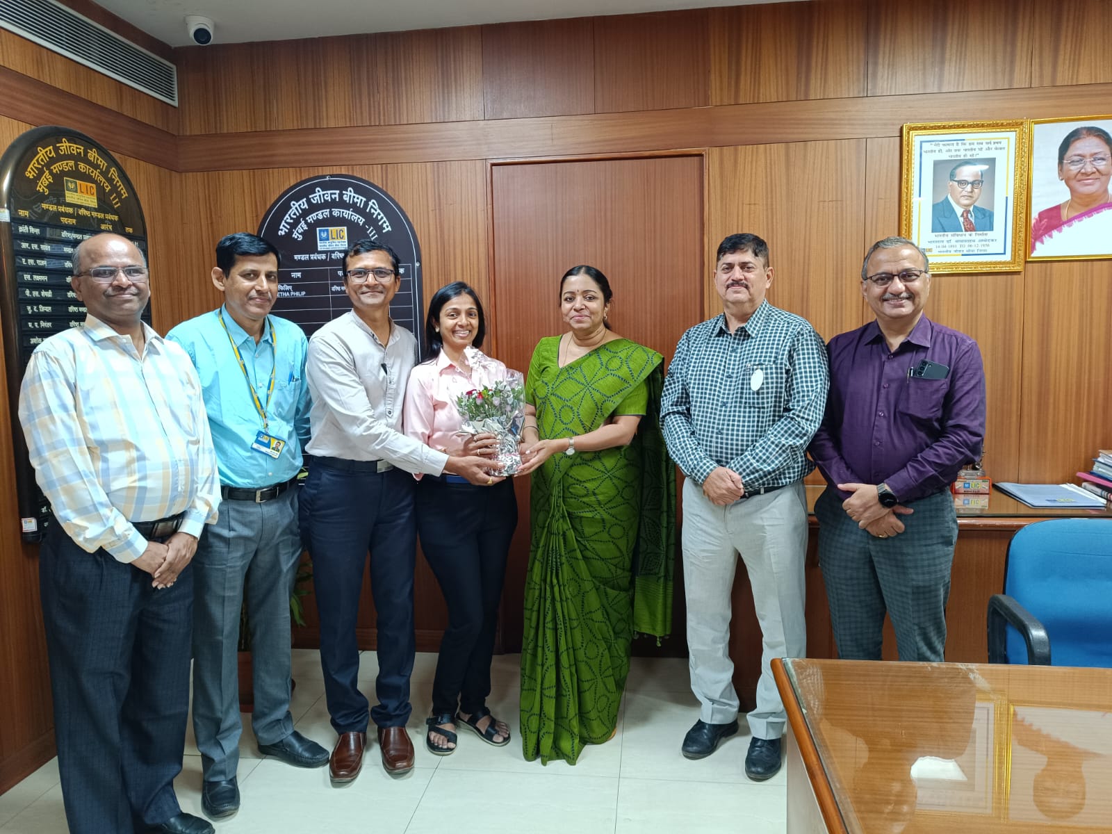 Glowing target with arrow on a dark path – financial goal planning in Mumbai